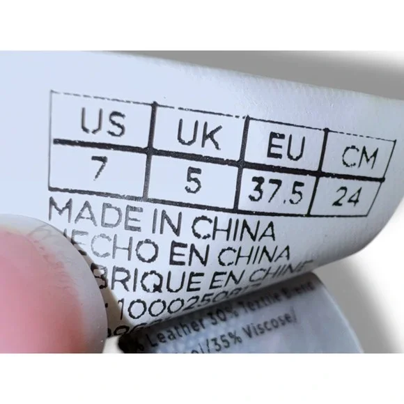 TOMS Suede Ankle Boots Gray Wool Accents Comfort Casual Shoes US 7 - Picture 2 of 12